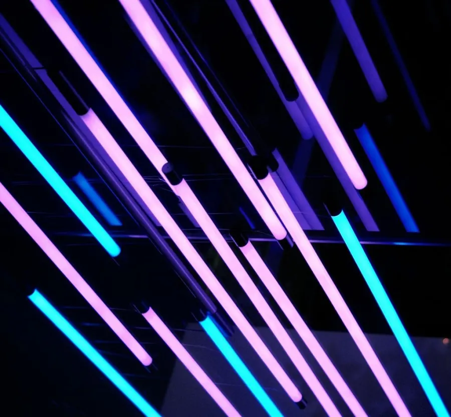 Frosted tubes at angles